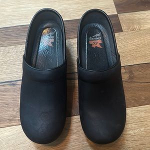 Dansko XP women’s clogs